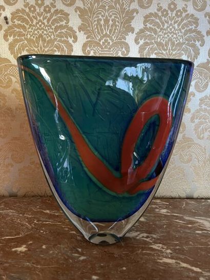 Alain & Marisa BEGOU (nés en 1945 et 1948).
Vase...