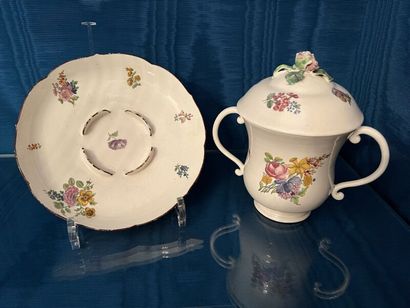 CHANTILLY.
Covered handled cup and saucer...