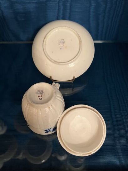CHANTILLY. 
Porcelain 