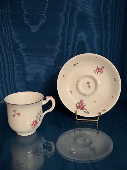 VINCENNES. 
Trembleuse cup and saucer in...