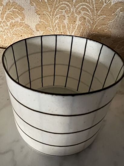 Bodil MANZ (born 1943). 
Suite of two cylindrical...