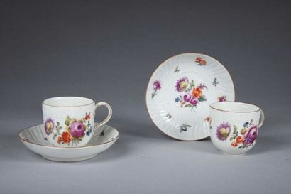 BERLIN.
Pair of porcelain cups and saucers...