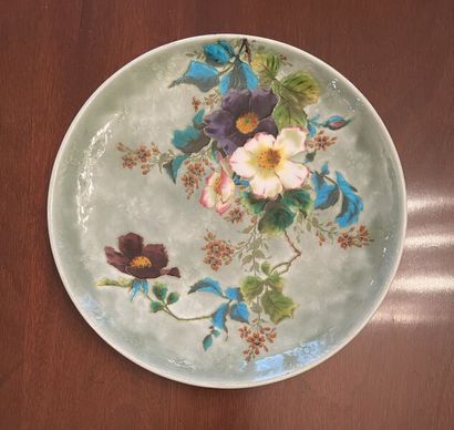 Théodore DECK (1823-1891). 
Coupe circulaire...