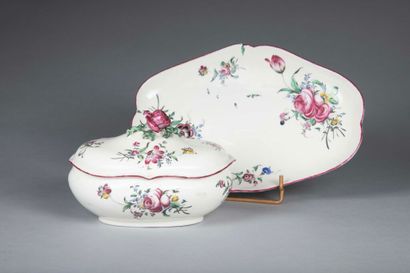MENNECY. 
Covered sugar bowl and its oval...