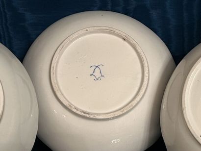 SÈVRES.
Suite of three porcelain rimmed bowls...