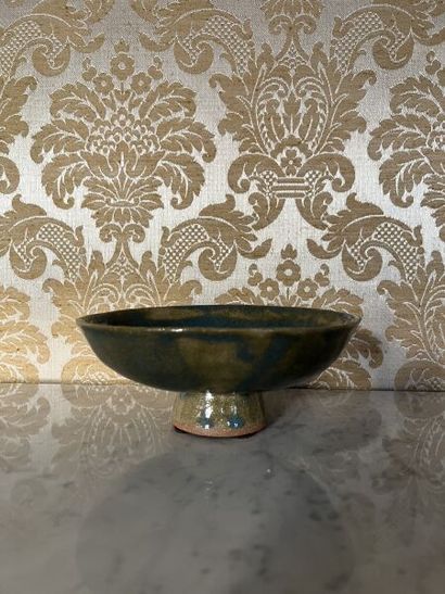 Marie SAINT-BRIS BOUYER (née en 1958). 
Coupe...