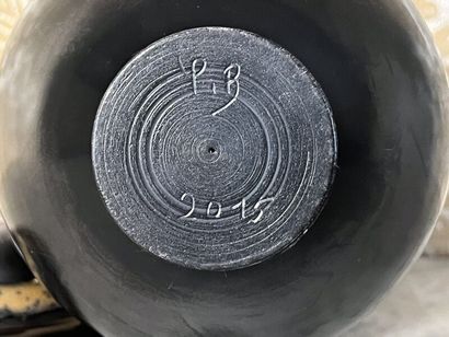 Philippe BURAUD (née en1954). 
Vase cylindrique...