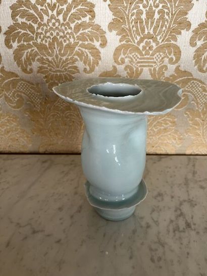 Takeshi YASUDA (né en 1943).
Vase à col évasé...