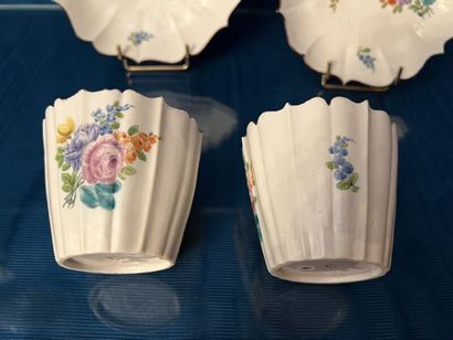 CHANTILLY.
Pair of scalloped soft-paste porcelain...