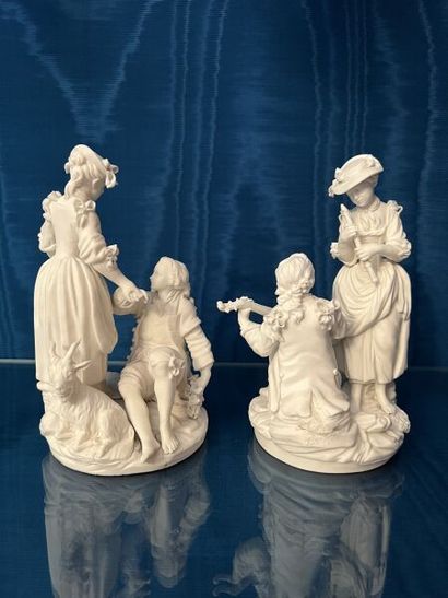 MENNECY.
Two soft porcelain cookie groups,...
