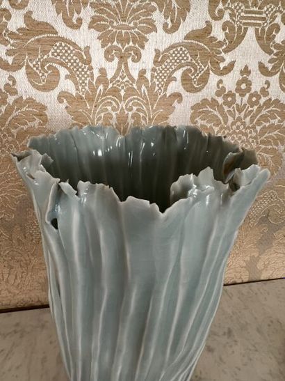 Marie-Laure GUERRIER (born 1955).
Celadon...