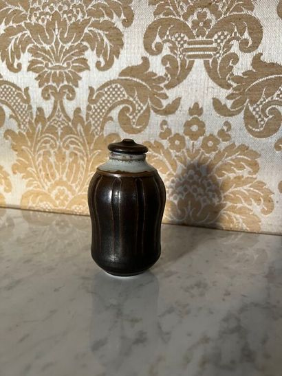 Michelle ESCHENBRENNER (1931-2018).
Tea flask...