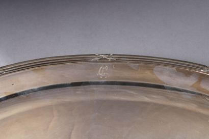 Suite de quatre plats en argent (950/1000e)...