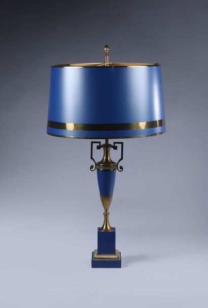 MAISON CHARLES.
Lampe modèle « Directoire...