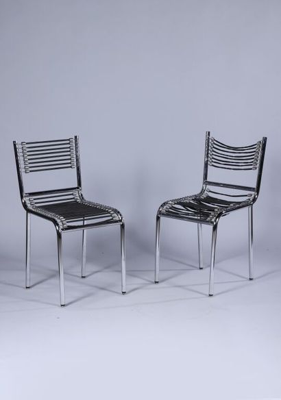 René HERBST (1891-1982).
Deux paires de chaises...