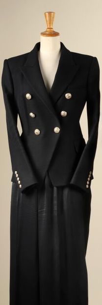 * PIERRE BALMAIN par Christophe DECARNIN.
Veste...