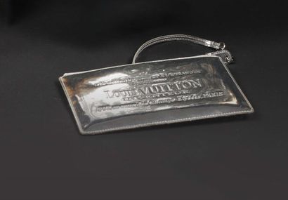 * LOUIS VUITTON par Marc JACOBS.
Pochette...