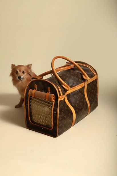 * LOUIS VUITTON.
Sac de transport de chien...