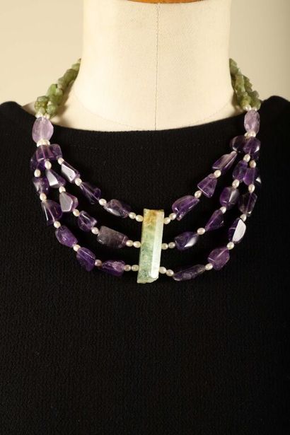 CRÉATION CAT AMBLER.
Collier choker multi-rangs...