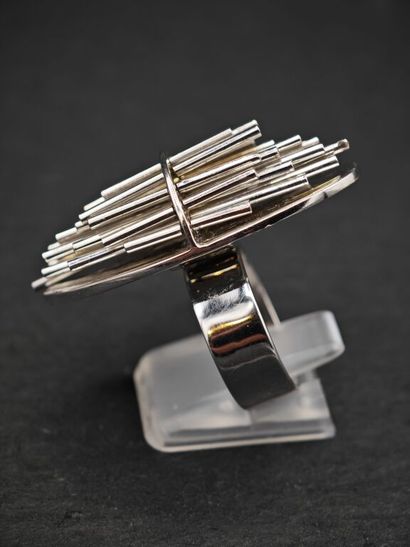 Pol BURY (1922-2005).
Bague cinétique « Bâtonnets...
