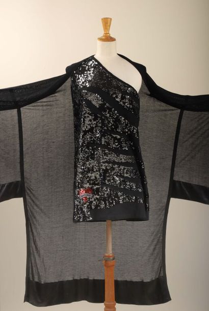 * DOLCE & GABBANA et ROBERTO CAVALLI.
Lot...