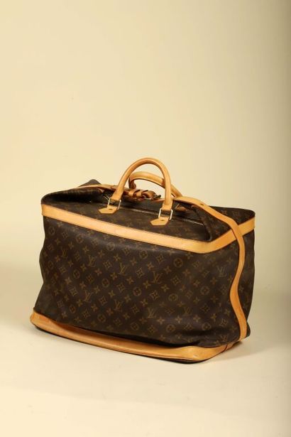 * LOUIS VUITTON.
Sac de voyage Cruiser, compartiments...