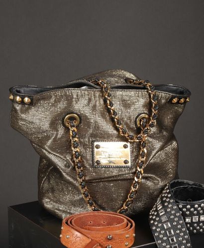 * LOUIS VUITTON.
Sac cabas souple M40284,...