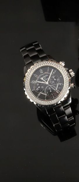 * CHANEL.
Chronomètre-bracelet d'homme modèle...