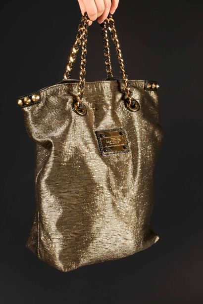 * LOUIS VUITTON.
Sac cabas souple M40284,...