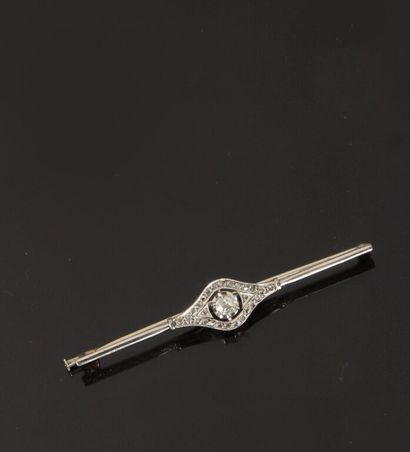 Broche-barrette en or gris 750 ‰ et platine...