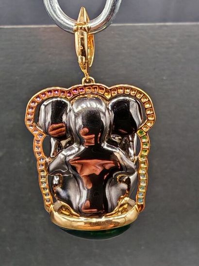 * ALEXANDRA ROSIER.
Impressionnant pendentif...