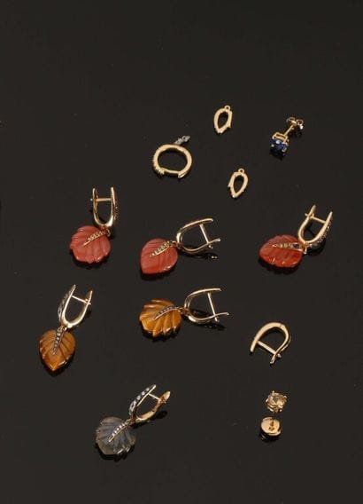 * ALEXANDRA ROSIER.
Lot de huit pendants...