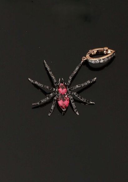 * ALEXANDRA ROSIER.
Rose gold and blackened...
