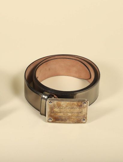DOLCE & GABBANA.
Lot de deux ceintures comprenant...