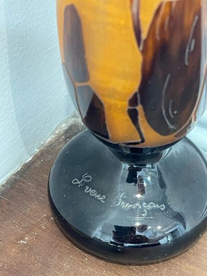 CHARLES SCHNEIDER - LE VERRE FRANÇAIS.
Vase...