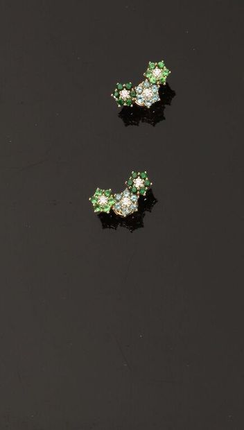* ALEXANDRA ROSIER.
Pair of ear studs in...