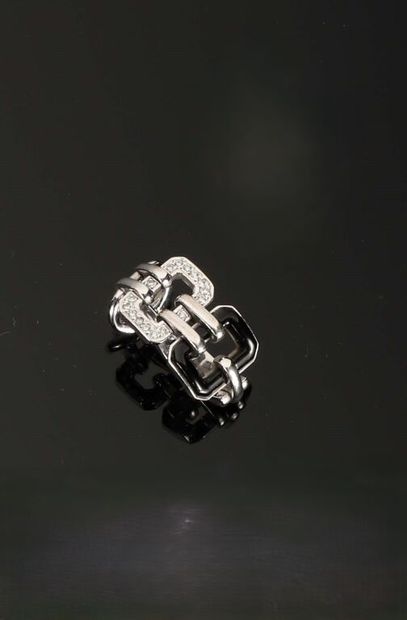 CHANEL. 
Soft ring in 750‰ white gold composed...