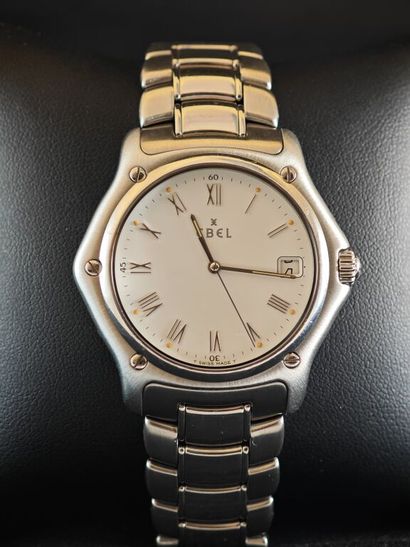 EBEL. Model 1911.
Brushed-polished steel...