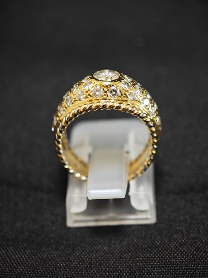 Bague de petit doigt en or 750‰ de deux tons,...