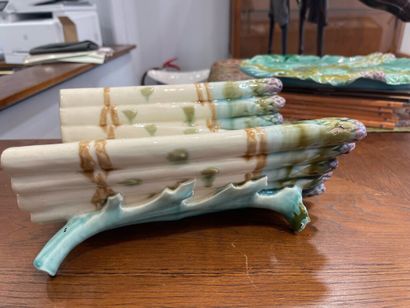 SARREGUEMINES. 
Fine earthenware asparagus...