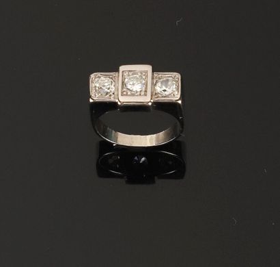 Chevalière-style ring in 750‰ white gold...