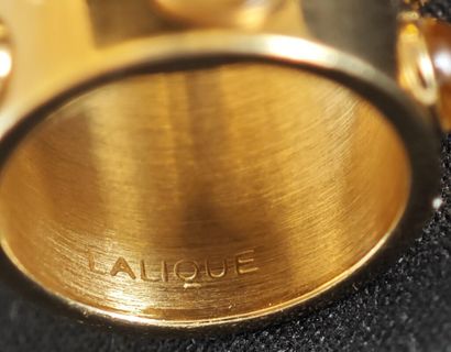 LALIQUE. Recent series. 
Wide ring in gilded...