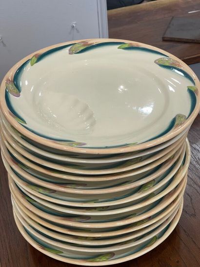 SARREGUEMINES. 
Fine earthenware asparagus...