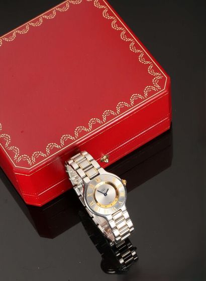 MUST by CARTIER, Paris. Must 21 model. Circa...