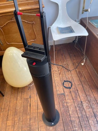 Richard SAPPER (1932-2015).
Lampadaire orientable...