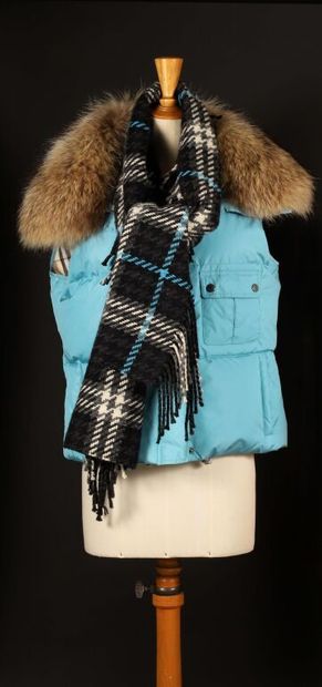 BURBERRY'S.
Veste doudoune sans manches,...