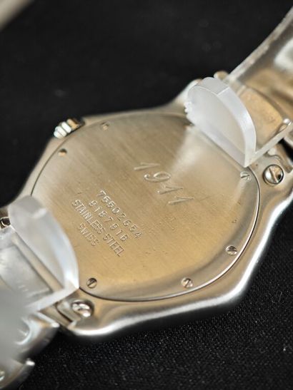 EBEL. Model 1911.
Brushed-polished steel...