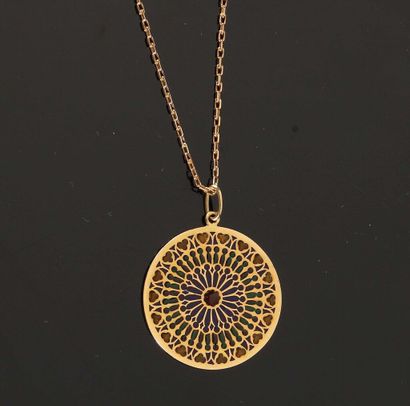 Pendentif en or jaune 750‰ figurant un motif...