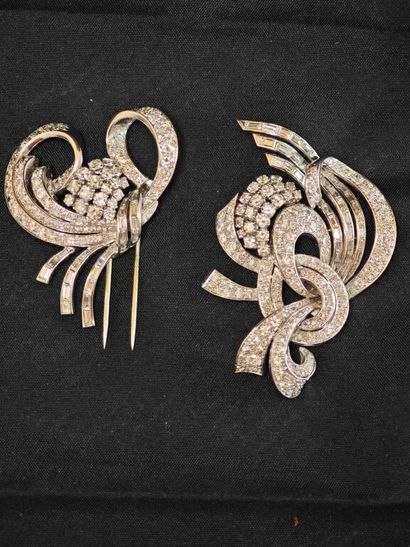 Large radiant corsage brooch in 950‰ platinum...