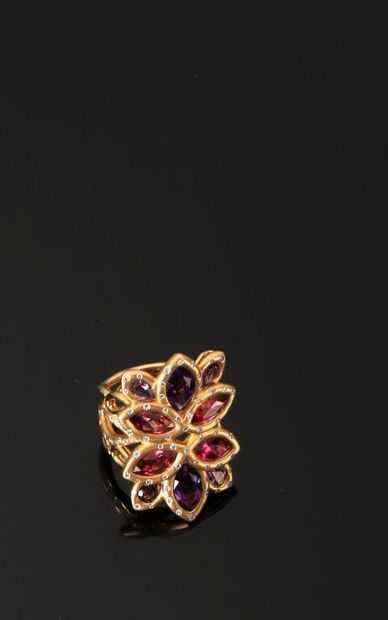 * ALEXANDRA ROSIER.
Originale bague en or...